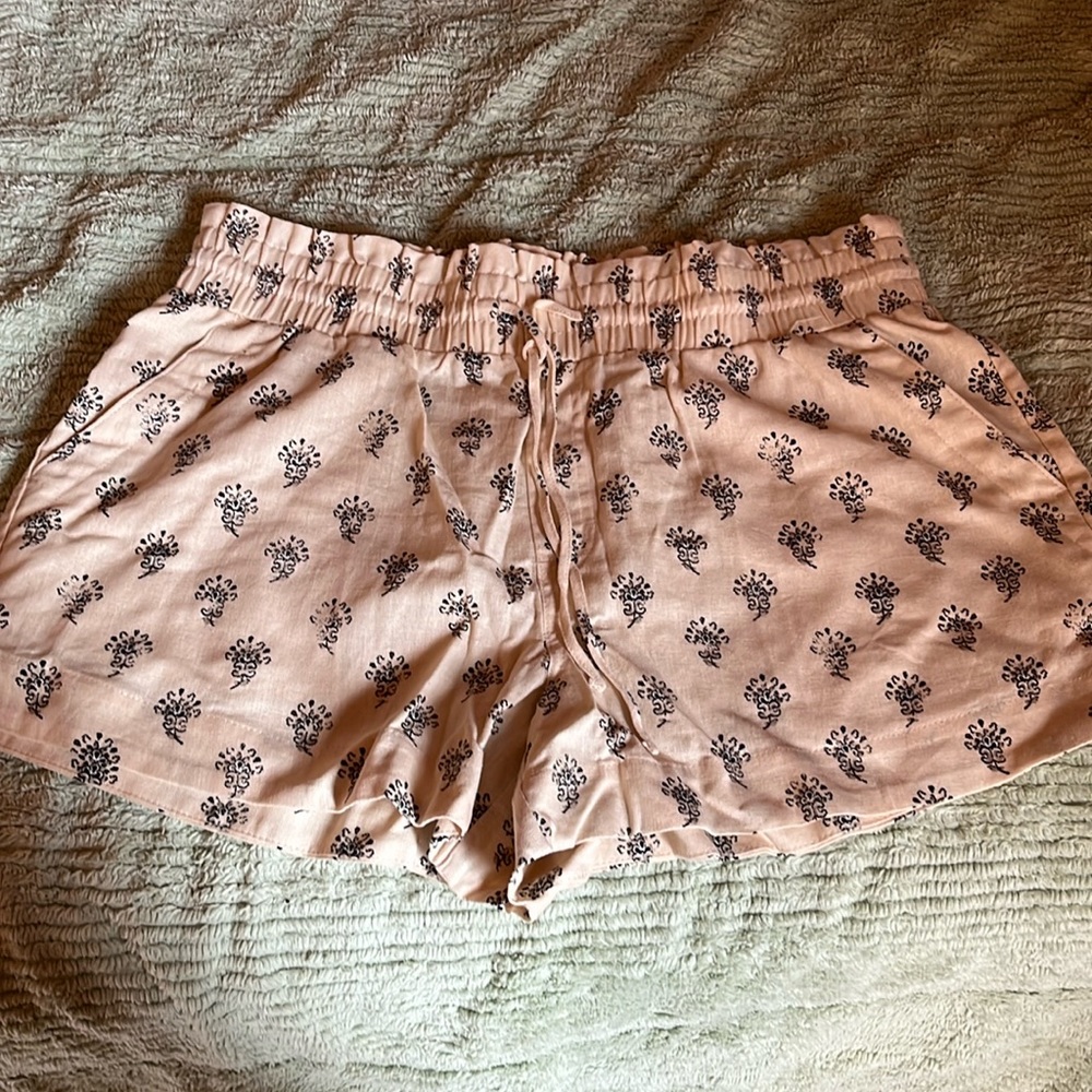 NWOT Linen shorts
